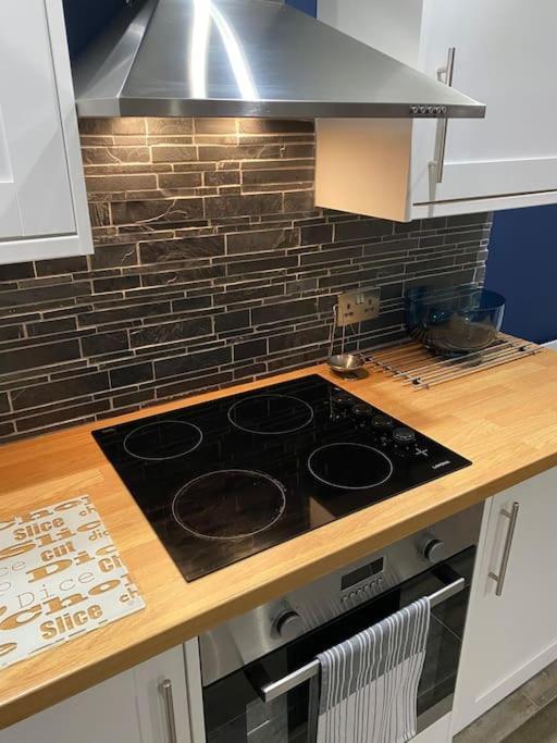 Mumbles - Modern Apartment With Panoramic Sea Views Oystermouth Luaran gambar