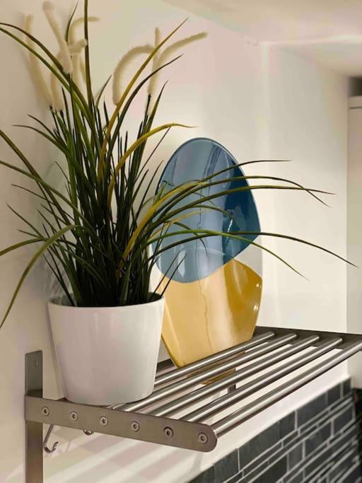 Mumbles - Modern Apartment With Panoramic Sea Views Oystermouth Luaran gambar
