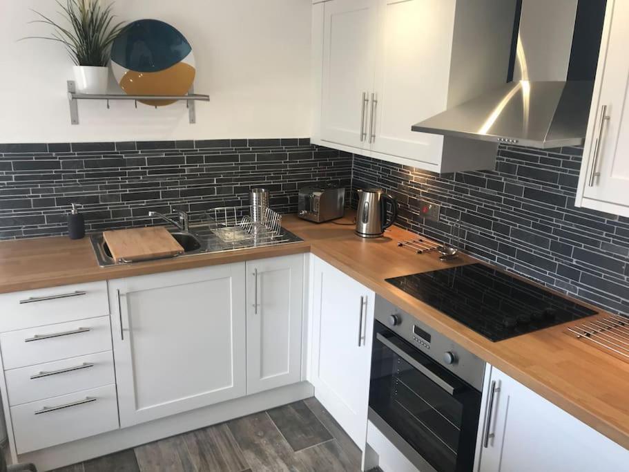Mumbles - Modern Apartment With Panoramic Sea Views Oystermouth Luaran gambar