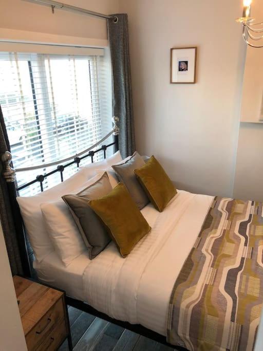 Mumbles - Modern Apartment With Panoramic Sea Views Oystermouth Luaran gambar