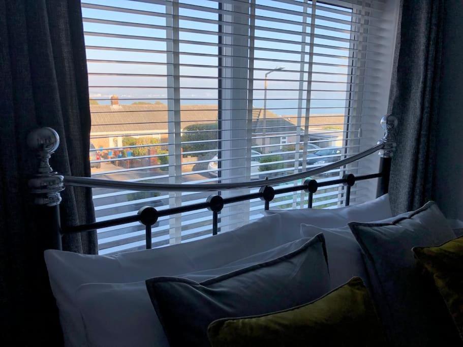 Mumbles - Modern Apartment With Panoramic Sea Views Oystermouth Luaran gambar